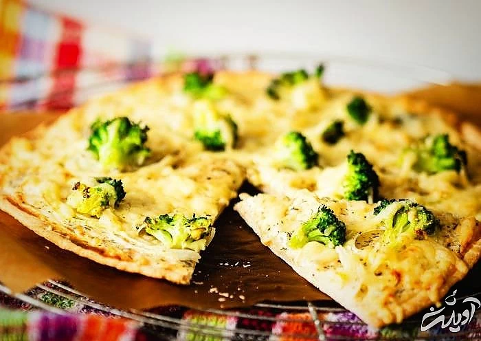 کلم بروکلی در پیتزا سبزی پیتزا